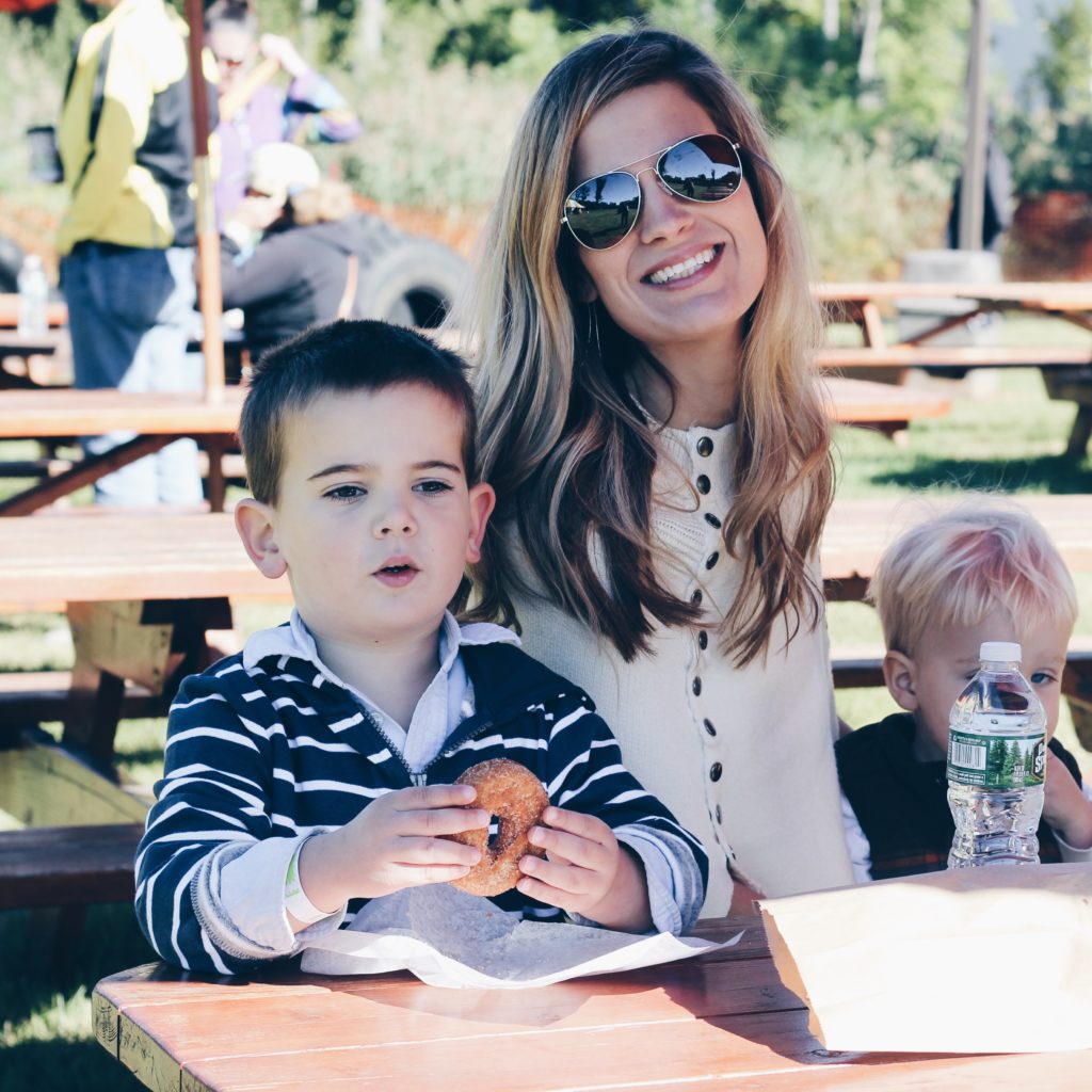 Connecticut life and style blogger, Pinteresting Plans shares a Fall Bucket List for Kids. See more now about adding family fun for the fall season. 