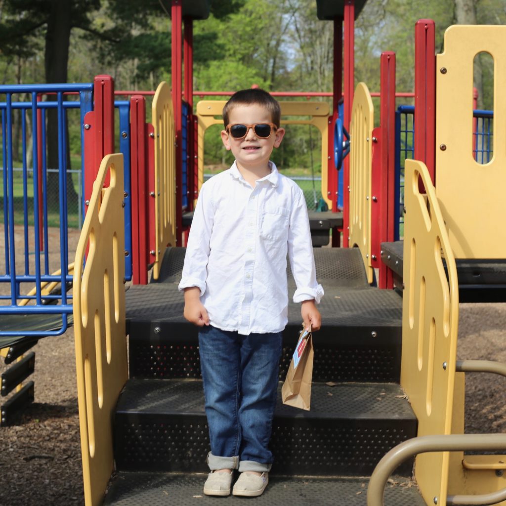 ideas to help kids give back - hide gifts at playground