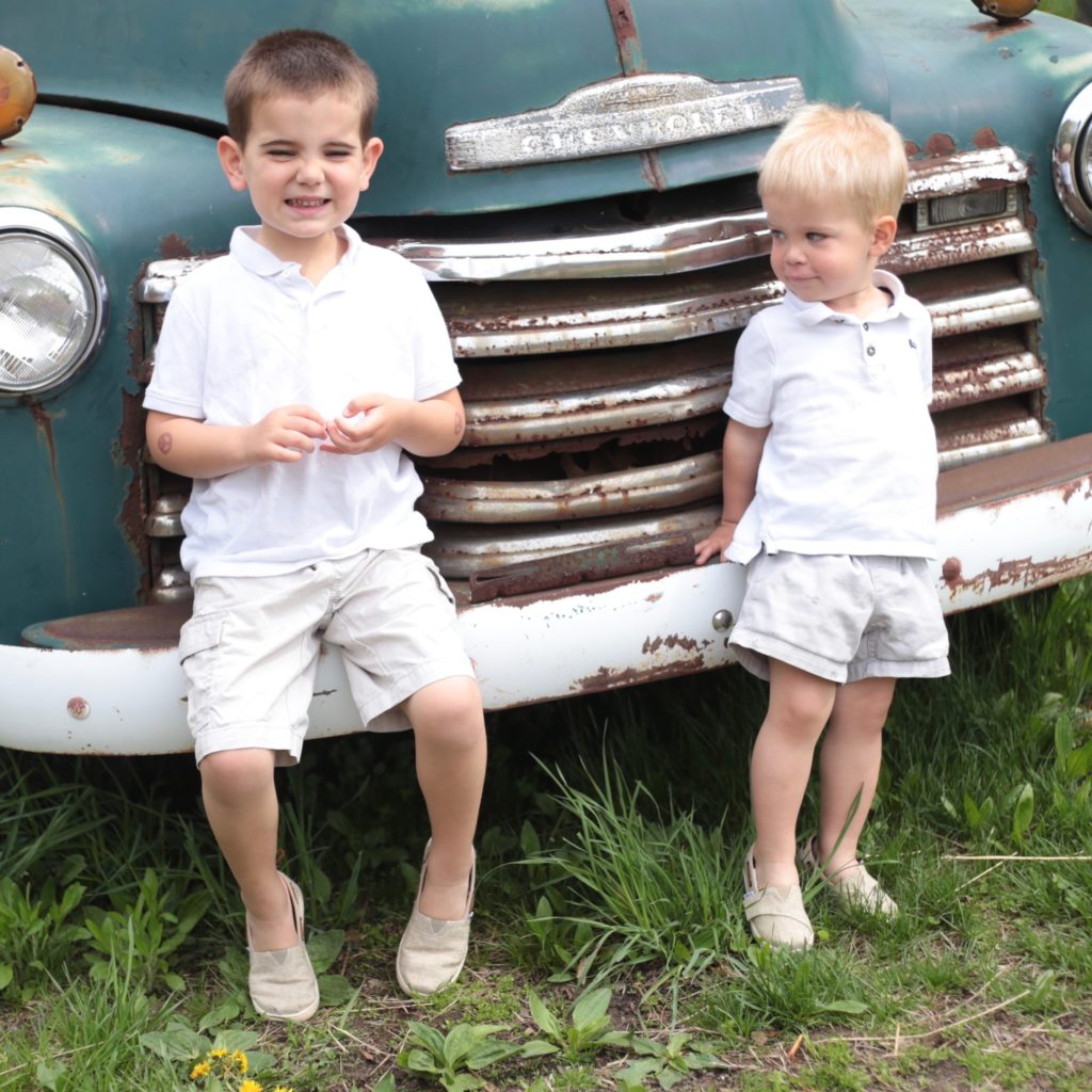 ideas to help kids give back - kindness