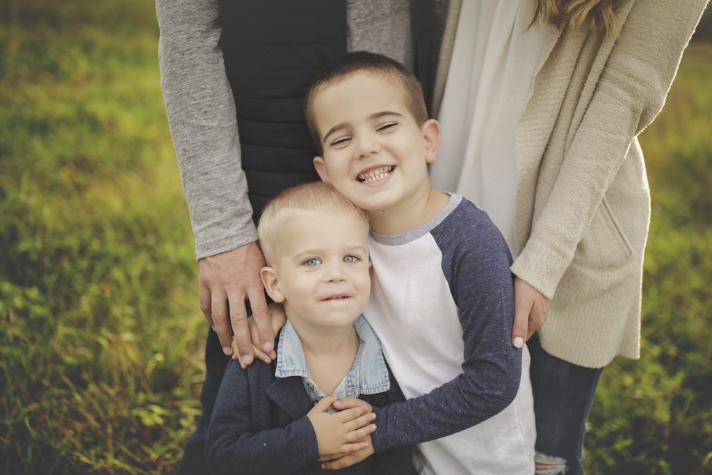 fall family photo shoot fashion - easy tips for styling the family with pinterestingplans