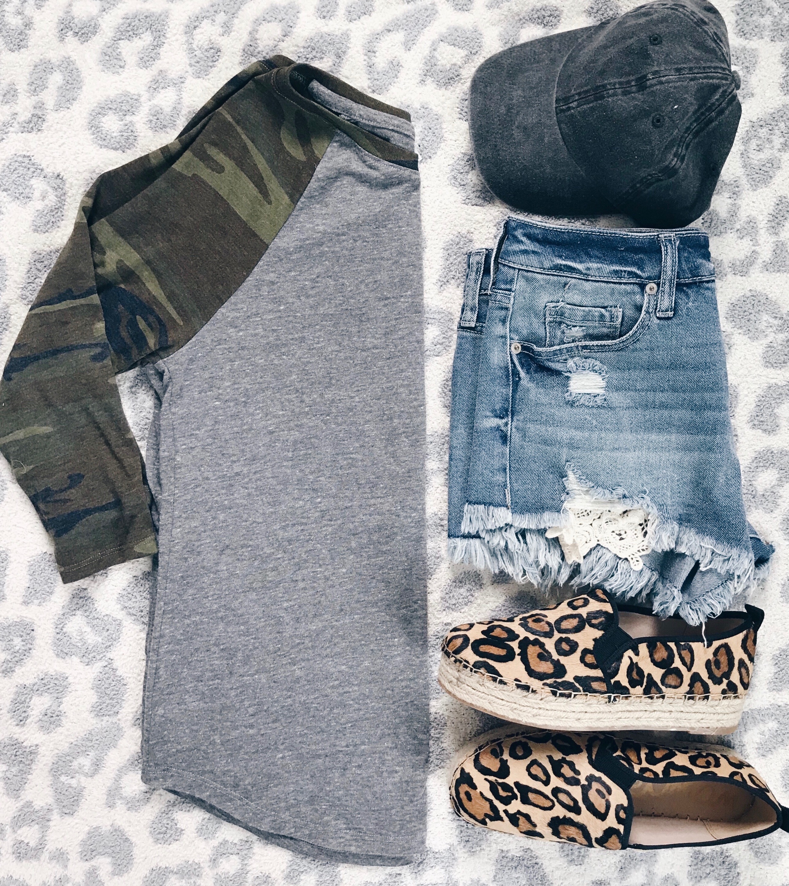 Weekly Wrap-Up Camo Tee/Shorts