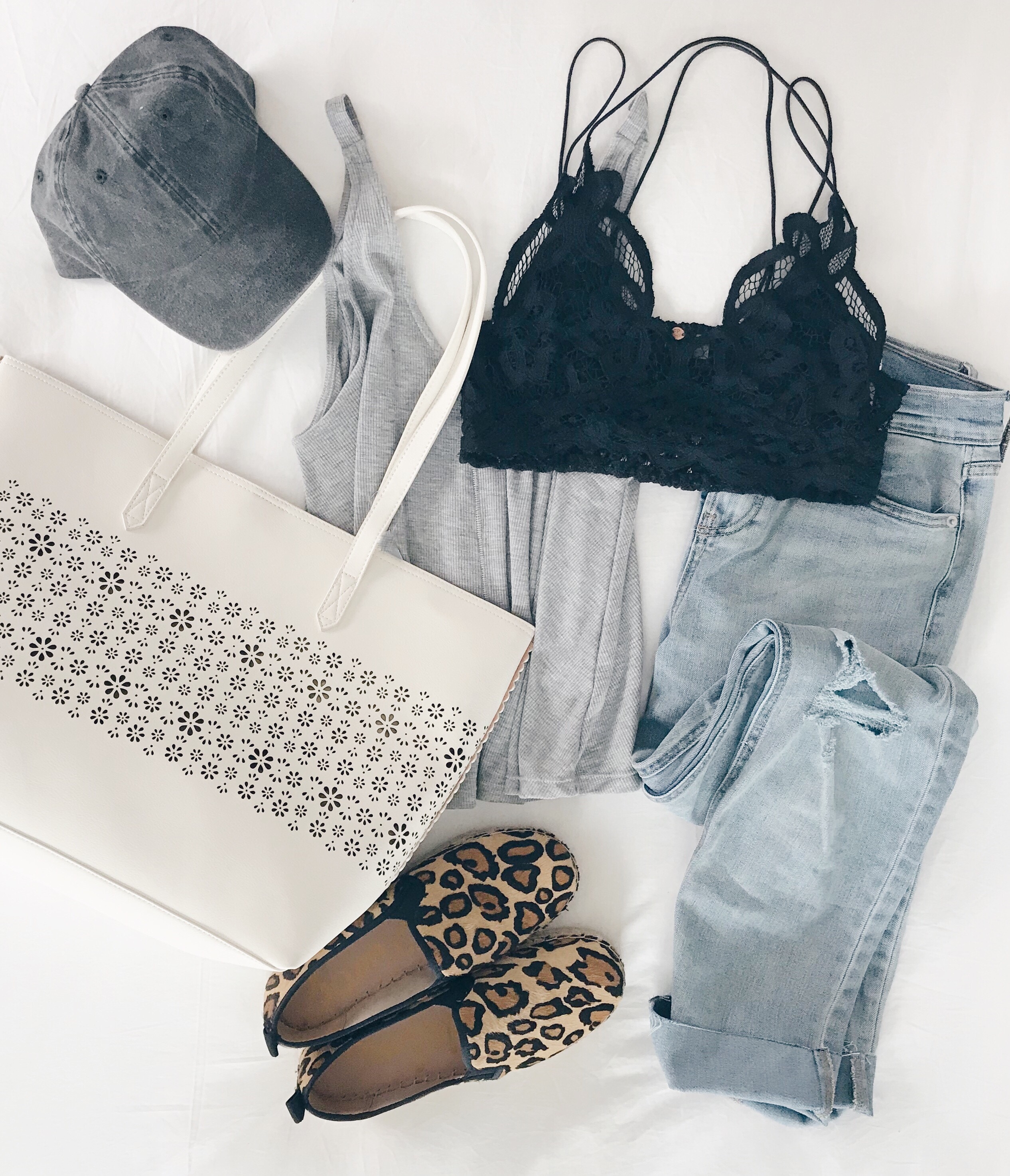 Weekly Wrap-Up-- White Bag/Leopard Shoes