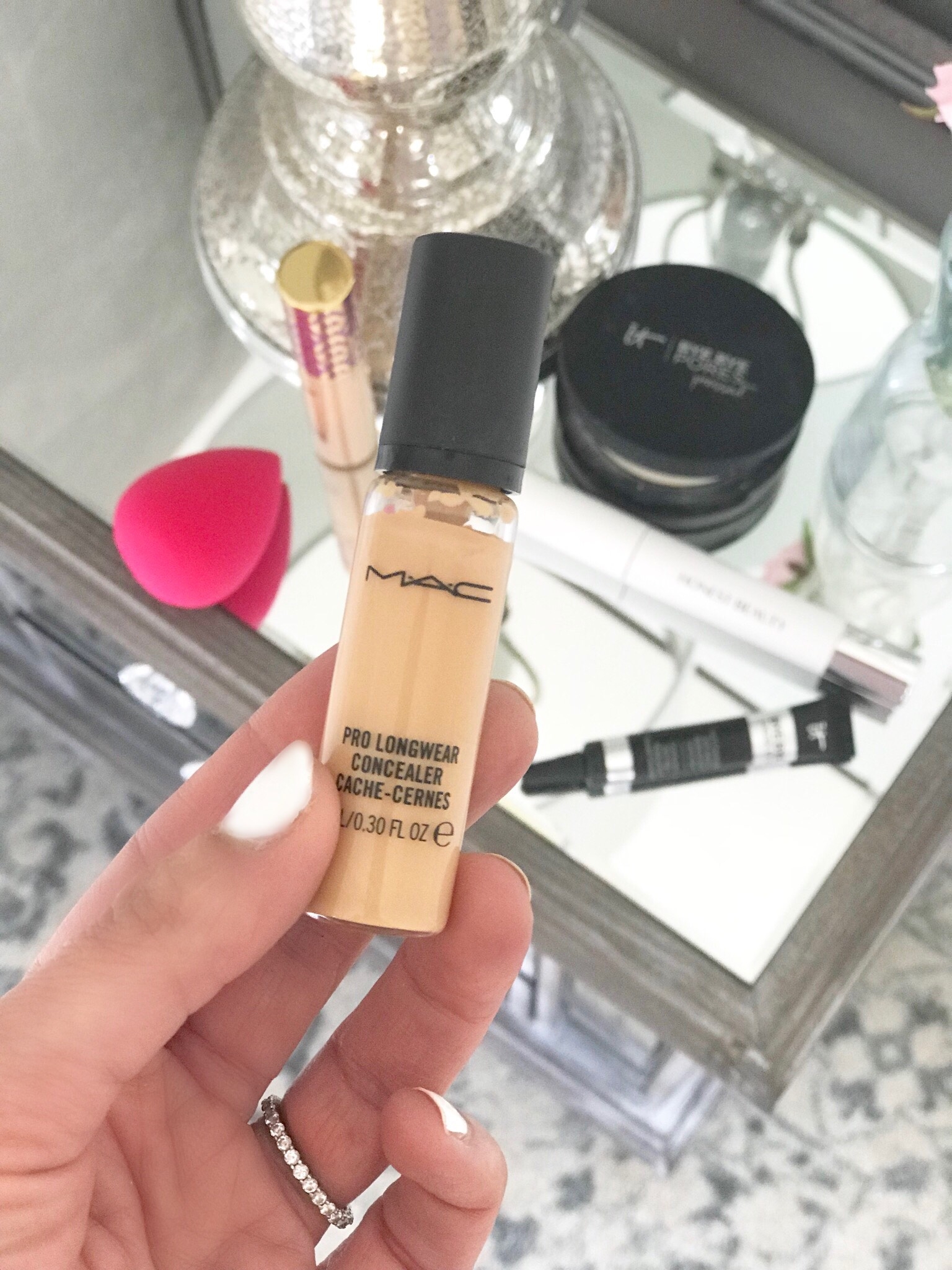 Best Under Eye Concealers for Your 30's | Mac Prolongwear Concealer