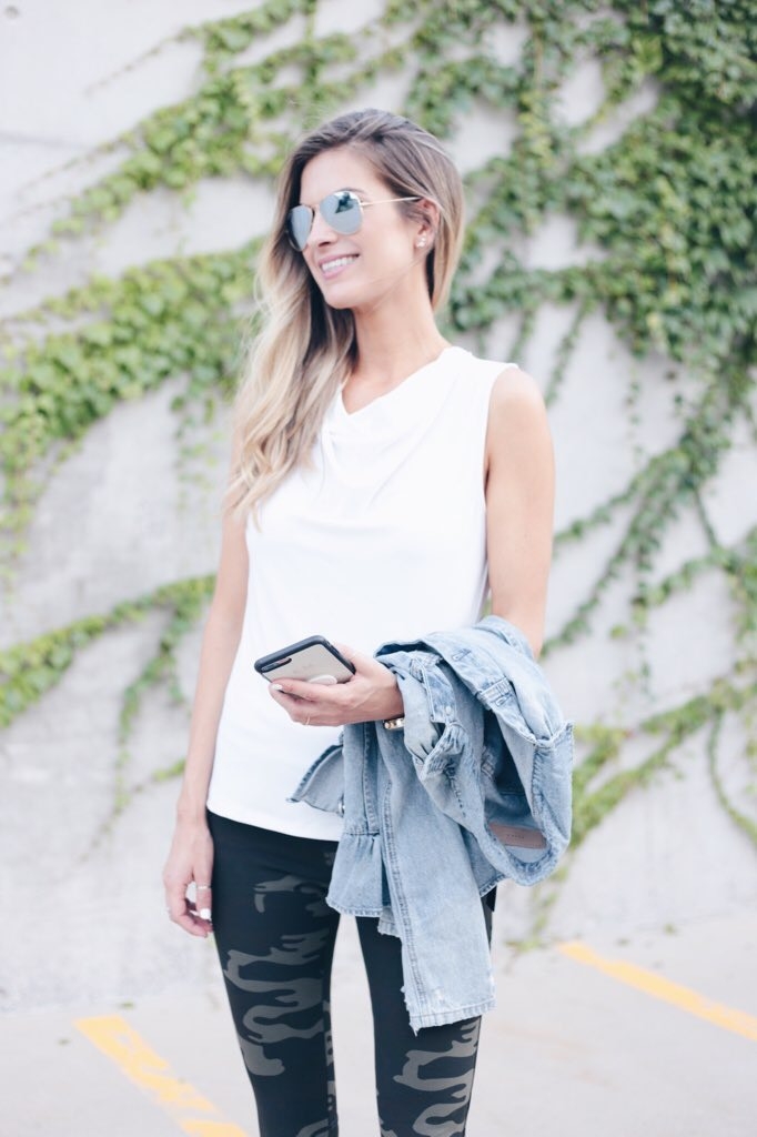 How to Style Camo Leggings for Fall