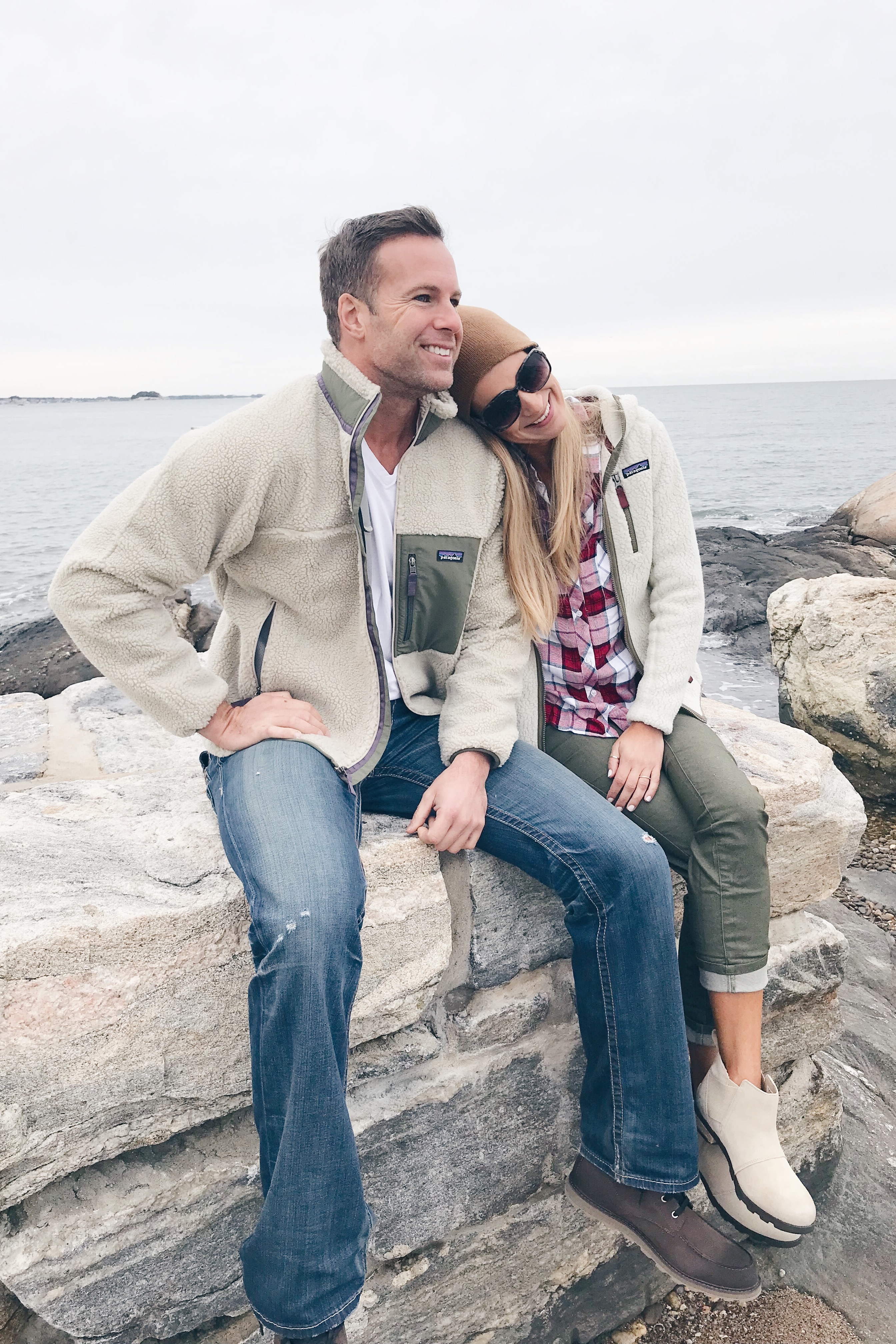 Fall bucket list for families - Connecticut fashion blog Pinteresting Plans in plaid Fall outfit at the beach