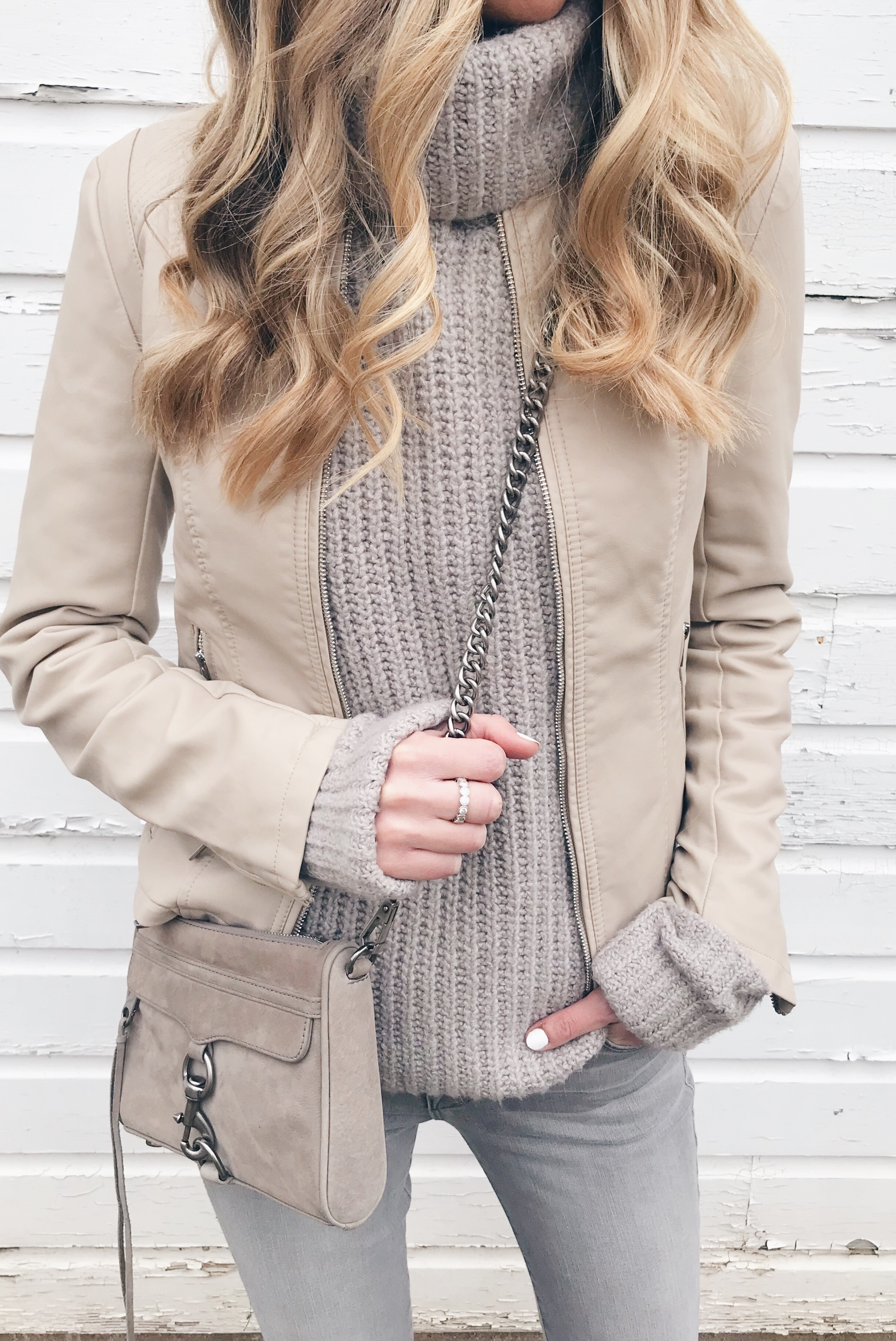 Pre Christmas Weekend Sales - Cozy Turtleneck