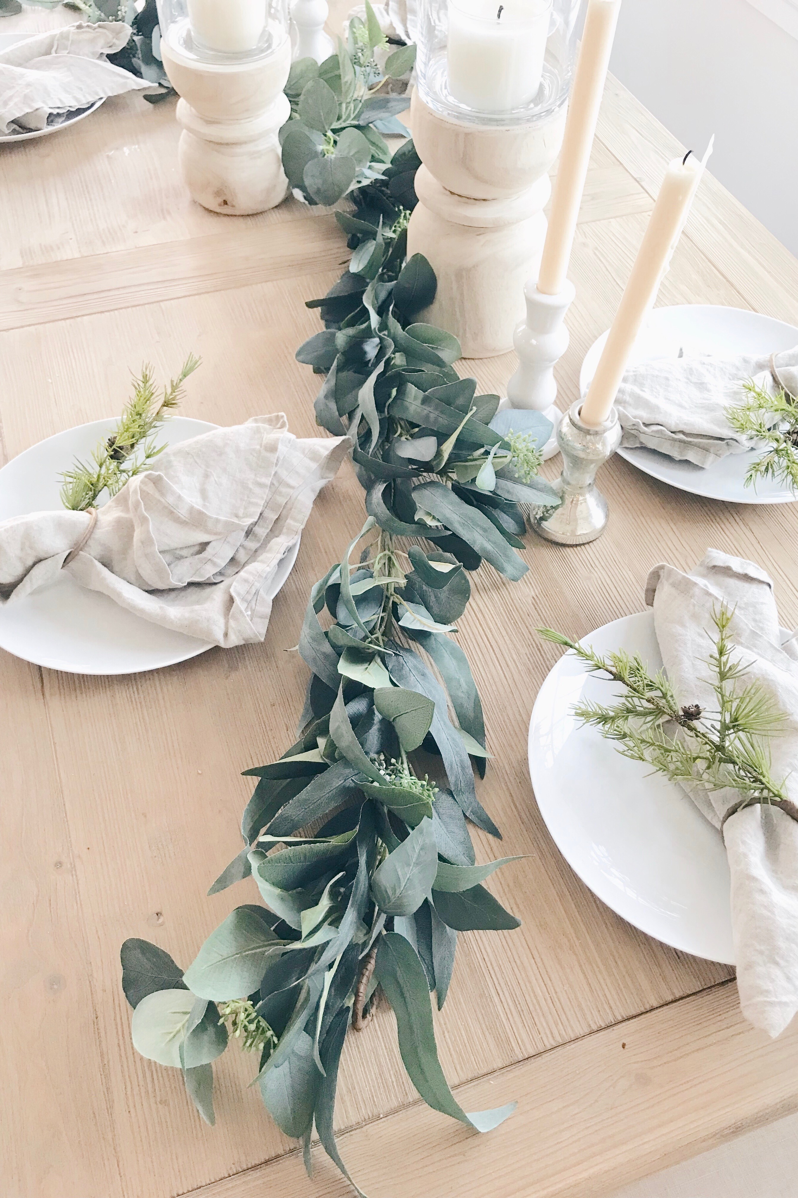  winter home decor - simple winter tablescape