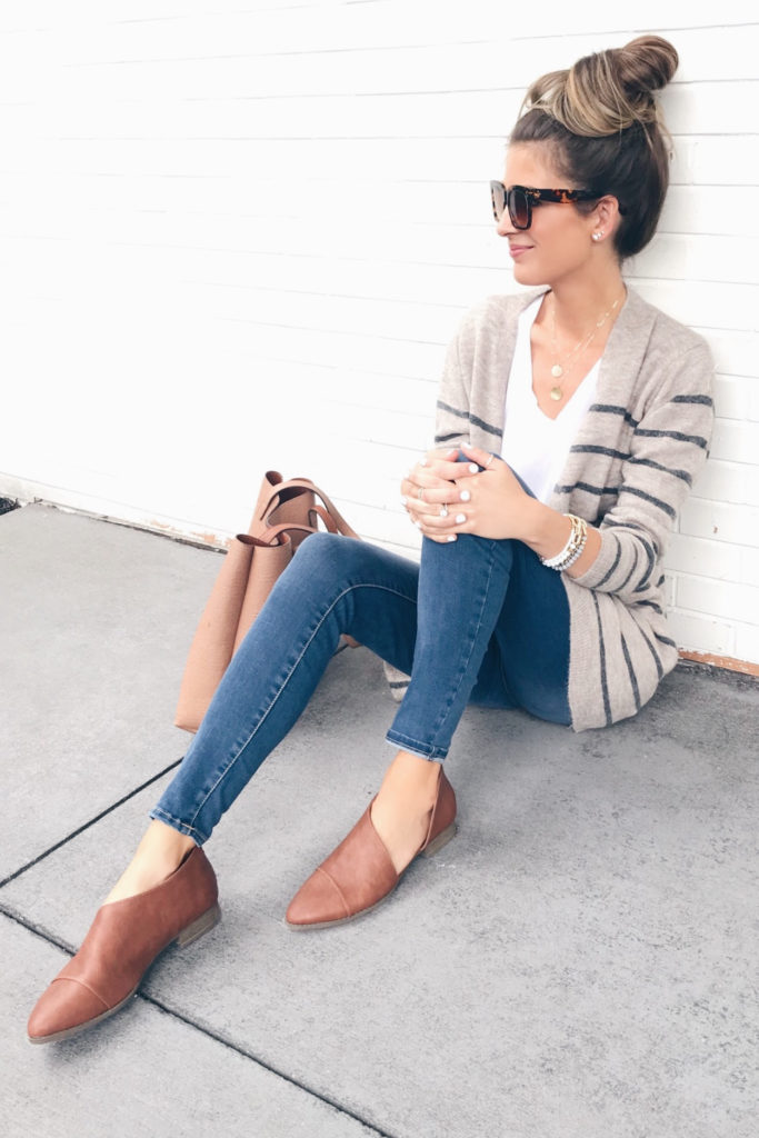 Fashion blogger wearing tan open shank flats - pinteresting plans blog