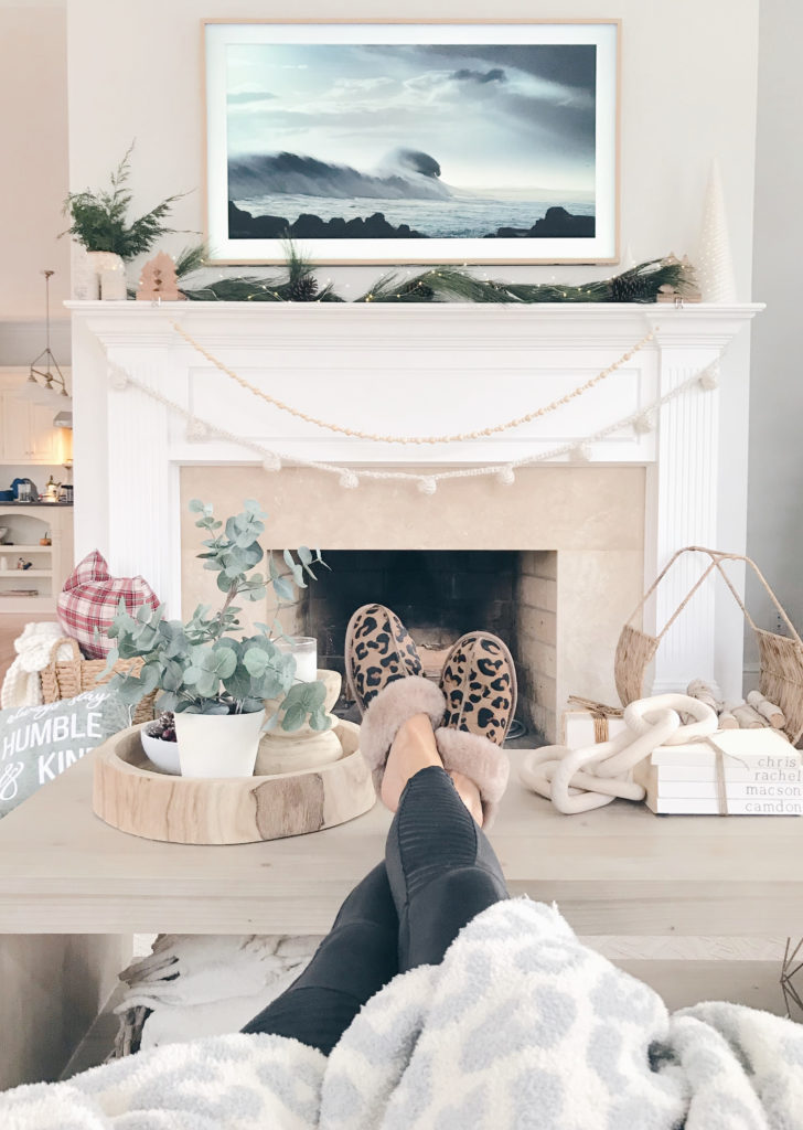 holiday luxury gift guide - samsung frame tv spanx moto leggings and barefoot dreams leopard throw blanket