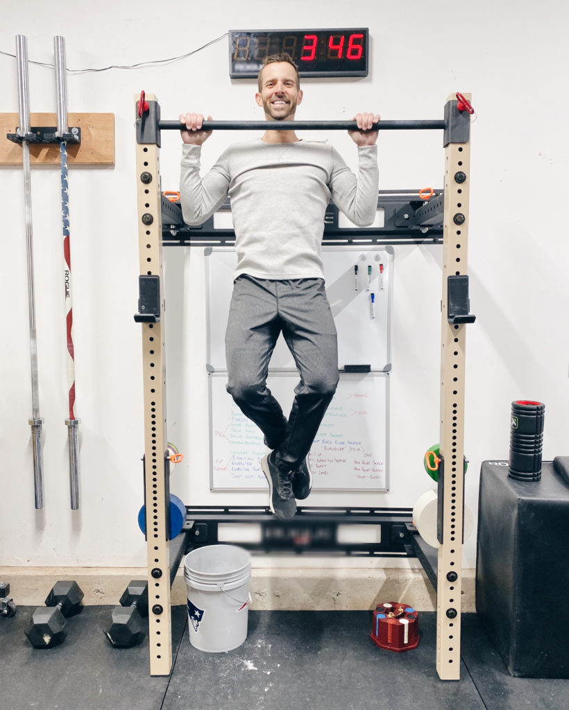 himteresting plans blogger chris Moore in jockey workout clothes