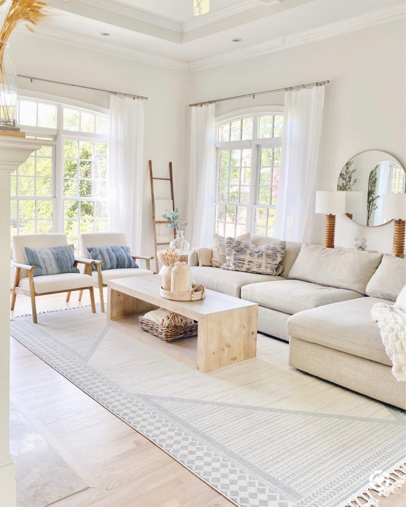 modern coastal airy living room decor and furniture
