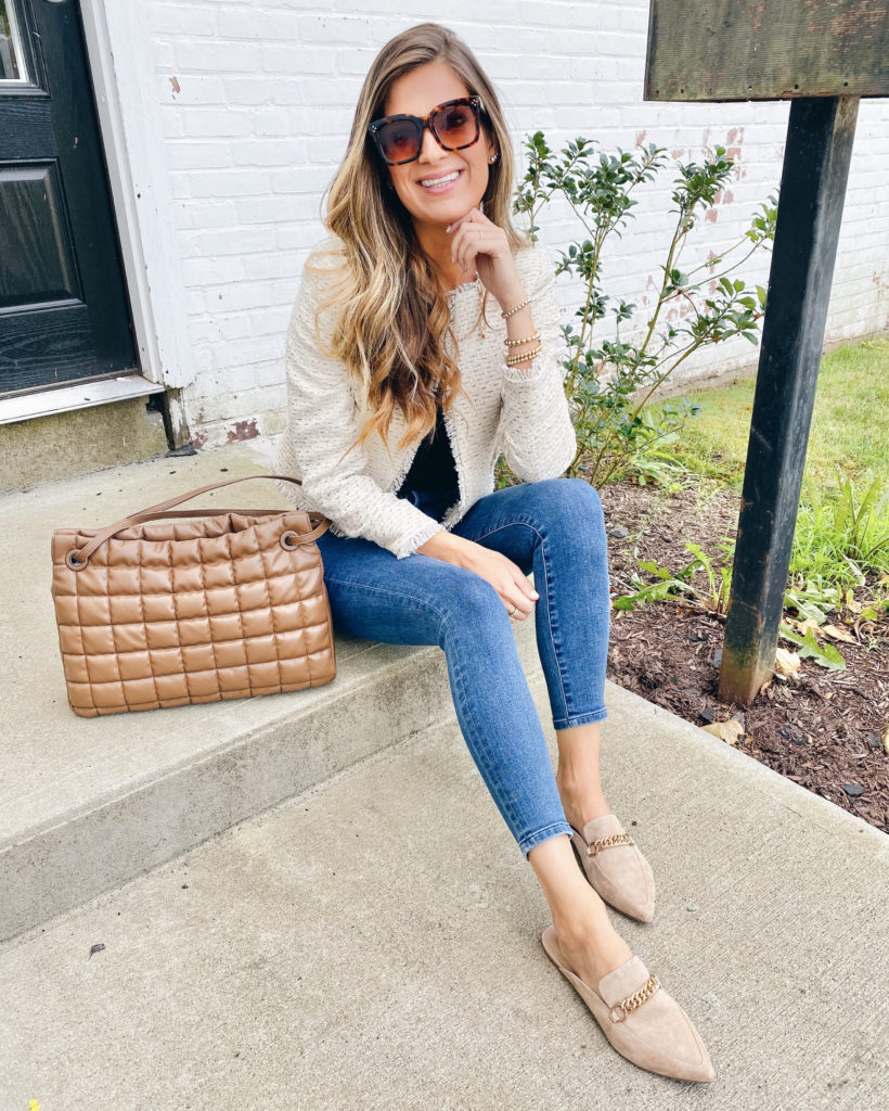 business casual outfit idea with white blazer and medium wash blue jeans on pinteresting plans blog
