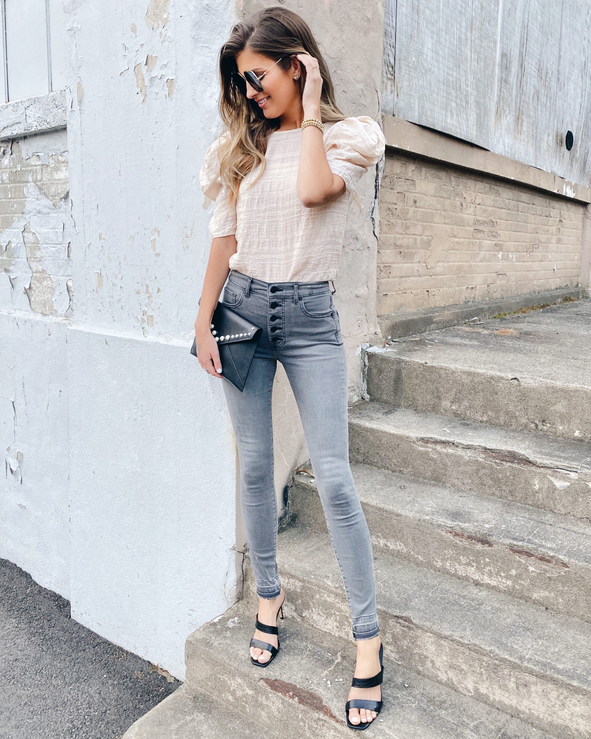 summer date night black skinny jeans with heels outfit idea on interesting plans fashion blog
