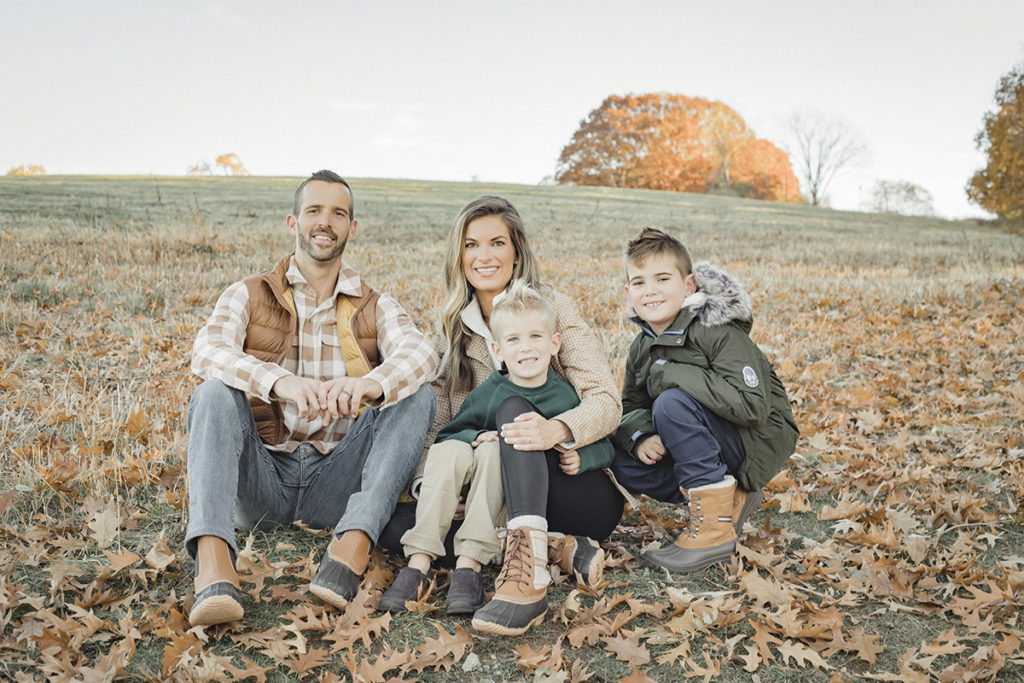 casual fall outdoor photo clothing ideas